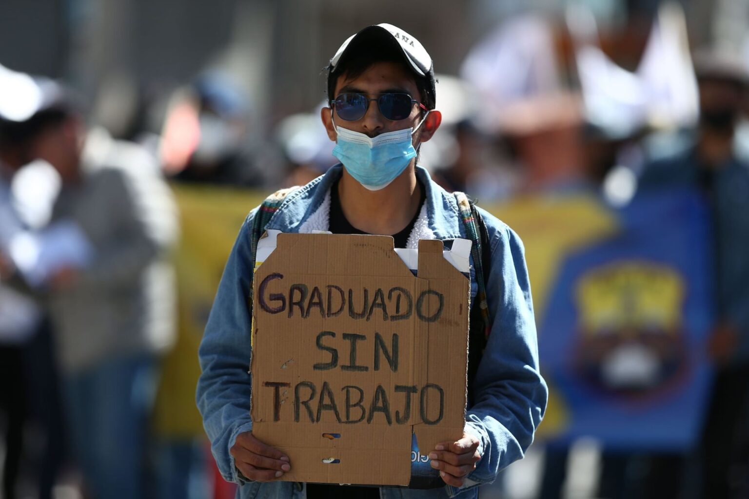 ¿Dónde quedaron las promesas de empleo? Casi cuatro de cada 10 jóvenes siguen desempleados en Ecuador