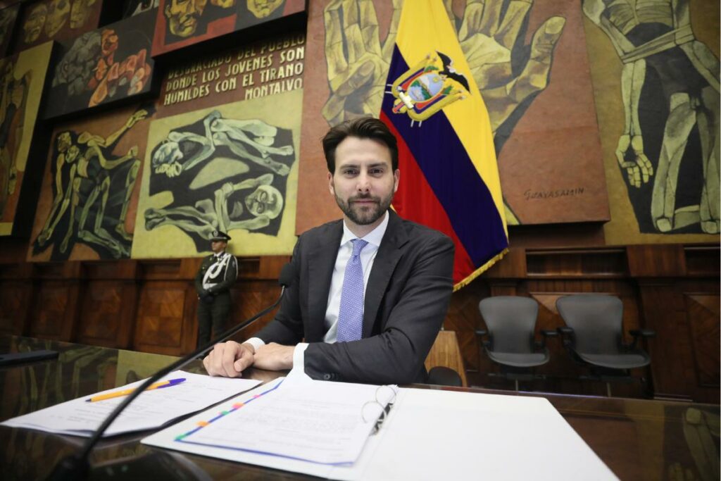 Niels Olsen deja la Asamblea con el 81% de la agenda pendiente, sanciones selectivas a la oposición y el caso Progen ‘diluido’